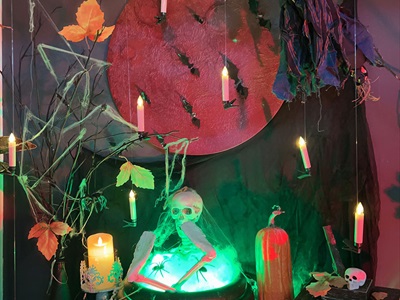 Concept phù thuỷ bên lò sưởi Halloween [2024 - Tâm Nguyễn Decor] CC-HLW-2403