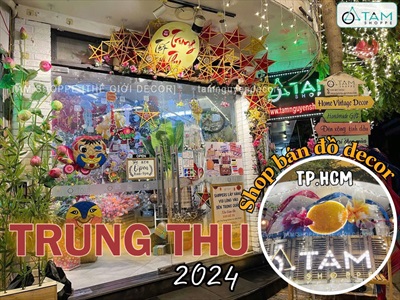 Tâm Shoppe rộn ràng và đầy ắp đồ trang trí Trung thu 2024