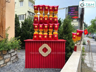 Quầy kẹo bông gòn yêu nước tại Khoai Lang Nướng [2025 - Tâm Nguyễn Decor] CC-KHAC-10