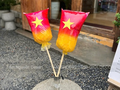 Quầy kẹo bông gòn yêu nước tại Khoai Lang Nướng [2025 - Tâm Nguyễn Decor] CC-KHAC-10