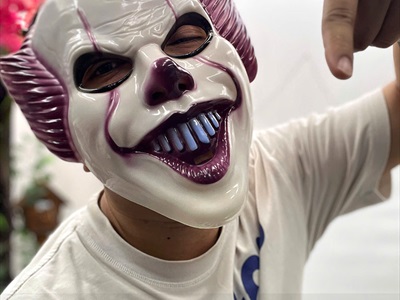 Mặt nạ chú hề ma quái Pennywise [Nhựa/ Dây thun ràng] MATNA-142