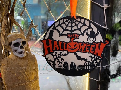 Bảng treo cửa Halloween nghĩa địa đen cam tròn [ĐK35cm - Bằng gỗ] BANGTREO-HLW-01