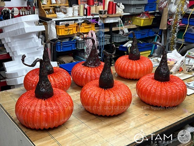 Quả bí ngô Halloween cuốn xoắn dài 4 cỡ [Handmade - Độc lạ] TRAI-BINGO-09