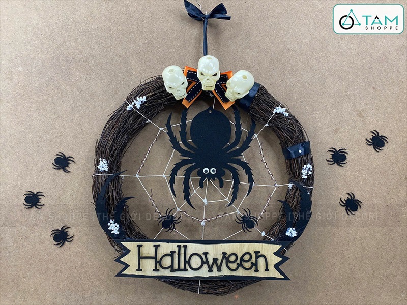 Vòng treo cửa Halloween nhện đen đẻ trứng [ĐK40cm - thủ công] VTC-HLW-03