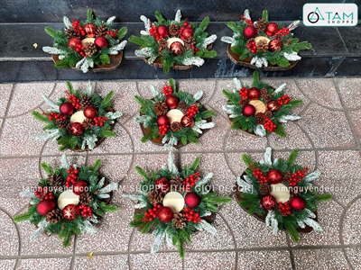 Đế nến Giáng sinh lát cây lá PE châu thông [ĐK30-35cm / Thủ công] DENEN-06