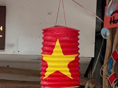 Set 02 lồng đèn giấy con sâu cờ Việt Nam [In đẹp - Cỡ trung] LDEN-GIAY-14