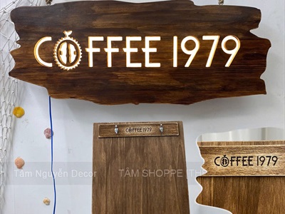 Bảng hiệu gỗ đèn Led hình vệt sơn [Rustic - Theo yêu cầu] YC-BANGHIEU-18