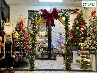 Dây lá thông bản lớn xanh trơn đầu tròn dài 270cm [Nhiều lá - Rộng 25cm] DAYLA-03