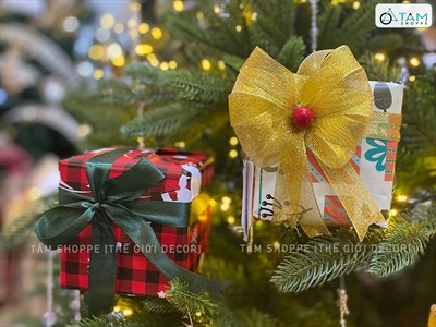 Hộp quà trang trí Noel nơ ruy băng vải xịn [Làm sẵn - Nhiều cỡ/màu] HOPQUA-01