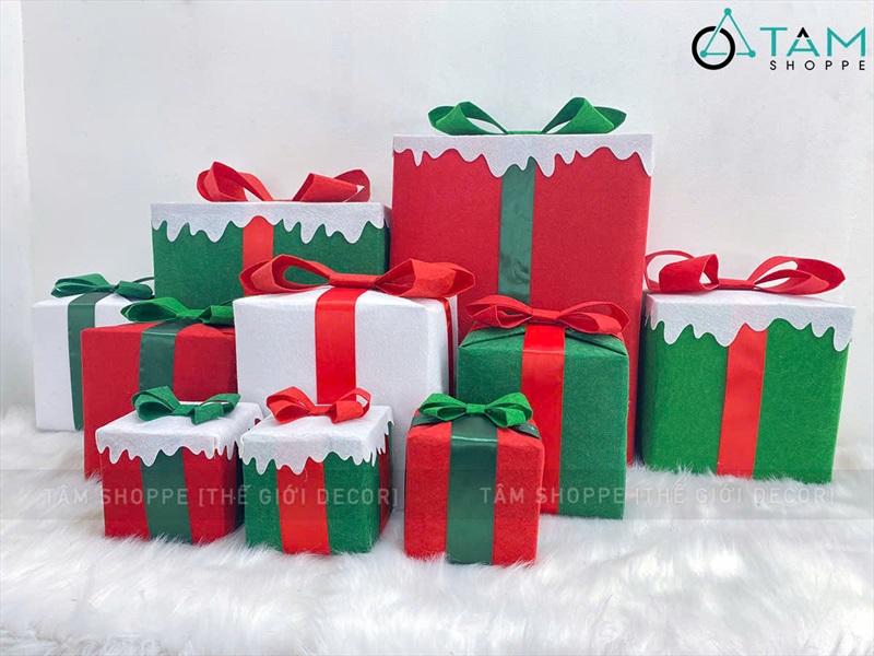 Hộp quà trang trí Noel vải nỉ tuyết tan chảy [Làm sẵn - Nhiều cỡ/màu] HOPQUA-02