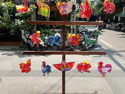 Cây gỗ treo lồng đèn Trung thu tự đứng [2025 - Tâm Nguyễn Decor] CC-TRUNGTHU-2506
