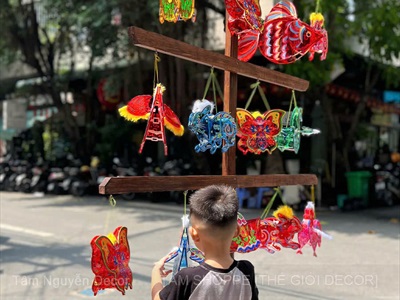 Cây gỗ treo lồng đèn Trung thu tự đứng [2025 - Tâm Nguyễn Decor] CC-TRUNGTHU-2506