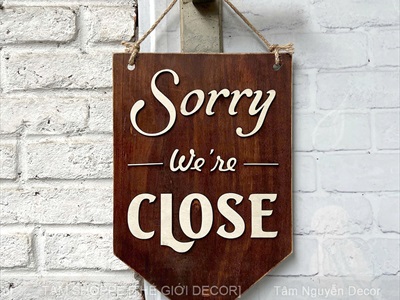 Bảng treo cửa 2 mặt Open/ Closed gỗ lá cờ nâu [Chữ nổi/ Vintage] BANGTREO-05