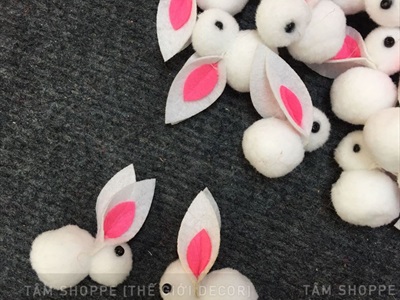 Set 02 con thỏ bông tai hồng handmade gắn lồng đèn TCV-THO-02